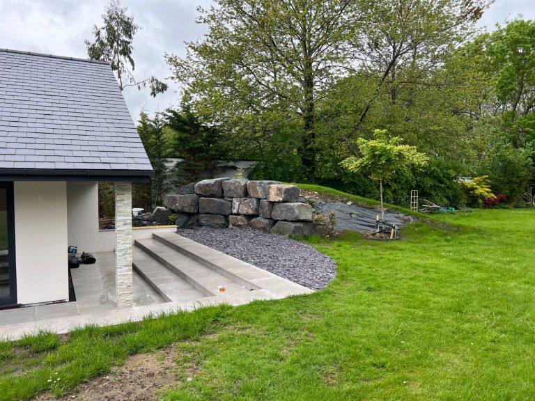 Bespoke recessed garden gym and dance studio new build in Marlow, Buckinghamshire